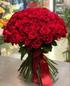Buquê 100 Rosas